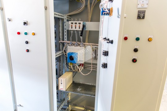 АВР SE с логическим реле Zelio Logic